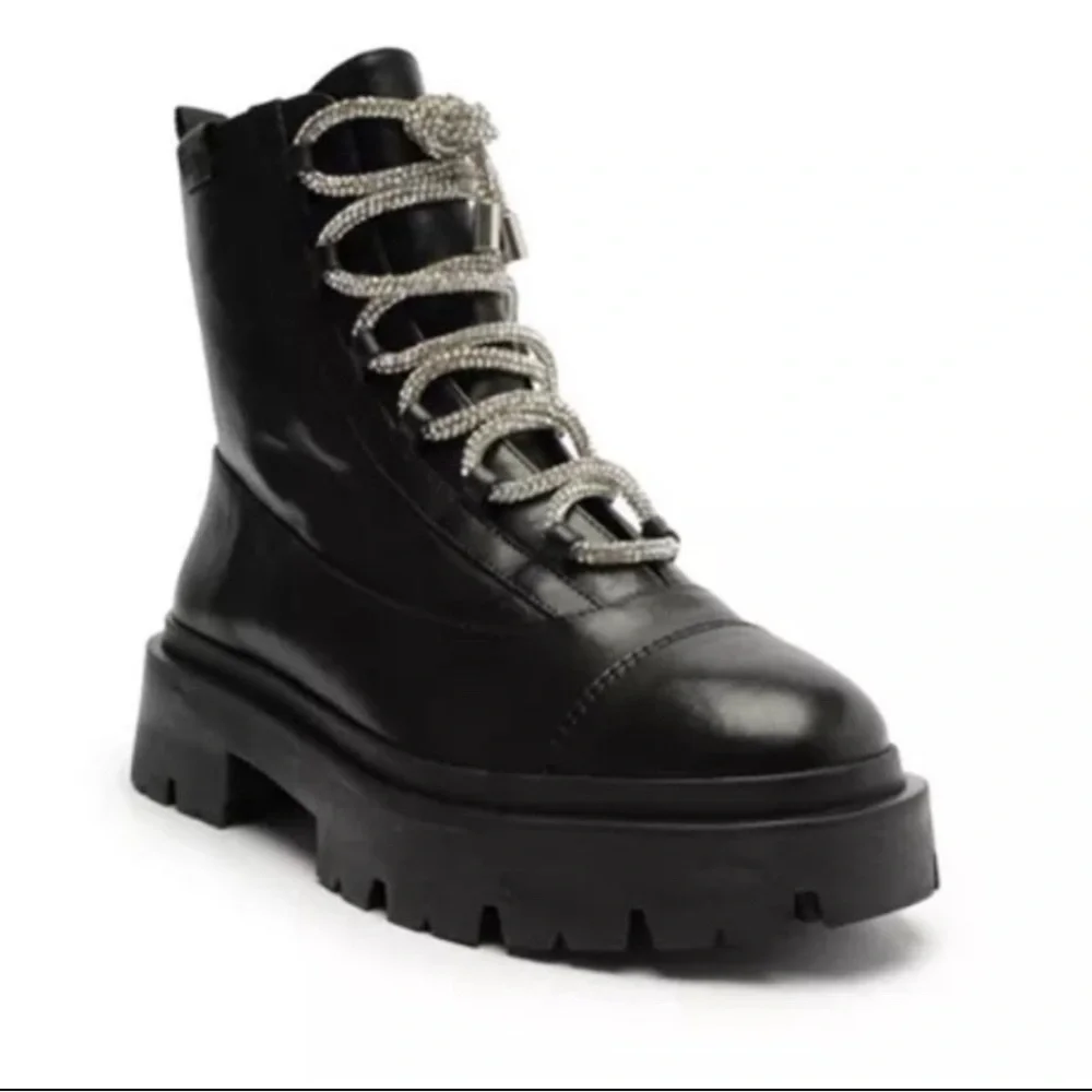 NIB Schutz Kaile Black Lug Lace Up/Side Zip Combat Moto Leather Boots SZ 7 - Picture 1 of 12